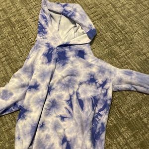 TIE DYE HOODIE!!